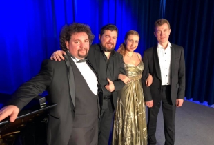 Максим Крылов Кремлевский дворец 08 марта 2020